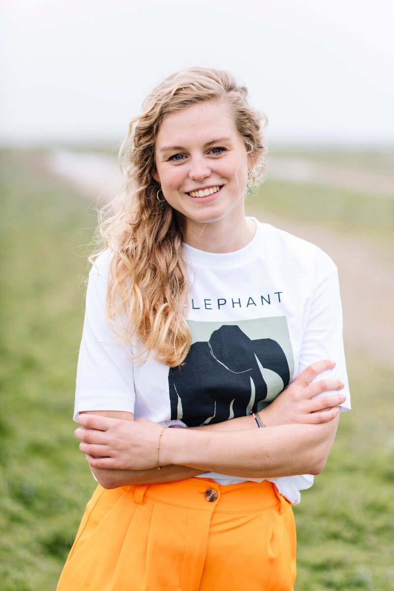 481475ae12b0-Esther_Leystra_1